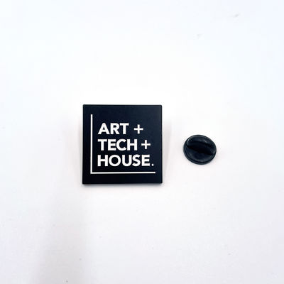 Купить Artechouse Эмалевая булавка празднует слияние искусства и технологии Производство в сети
